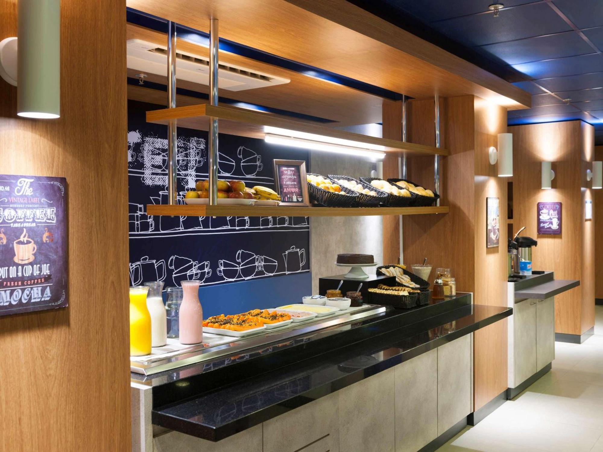 Ibis Budget Campinas Aquidaban Exteriér fotografie