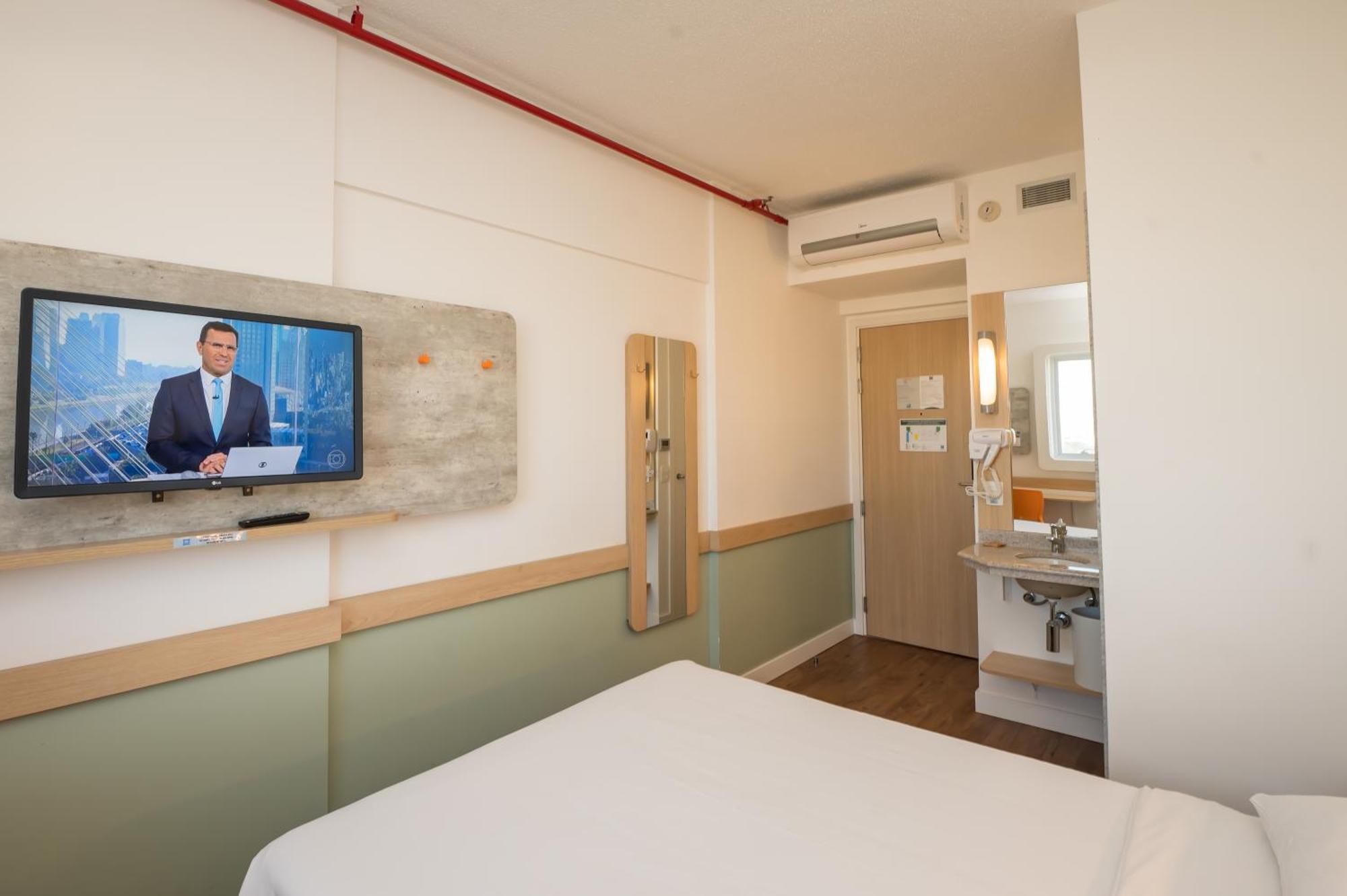 Ibis Budget Campinas Aquidaban Exteriér fotografie